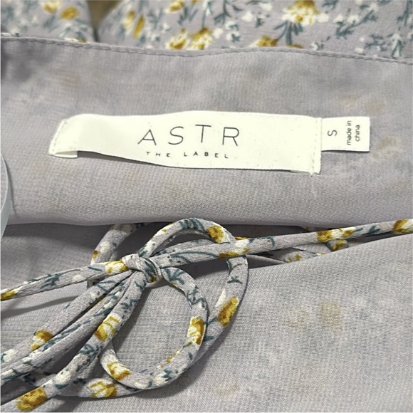 🌷 Bundle of 3 NWT/NWOT ASTR Cropped Blouses - Picture 7 of 14